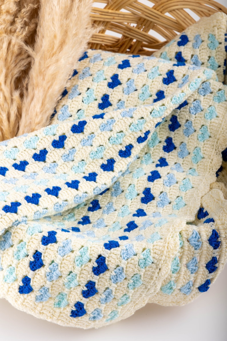 Heart Blanket - Crochet Pattern